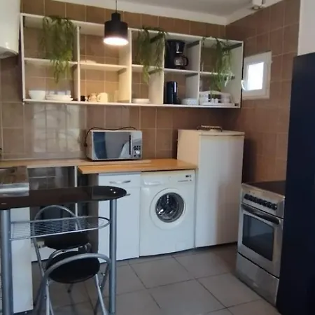 Face Verdure Apartment
